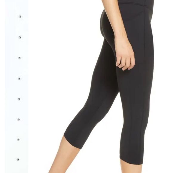 Zella Live In High Waist Pocket Crop Leggings - size medium - Picture 3 of 6